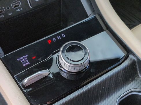 Used 2024 Jeep Grand Cherokee Limited image 22