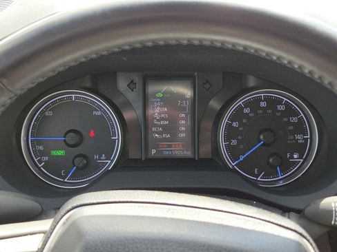 Used 2021 Toyota Venza LE AWD/4WD image 31