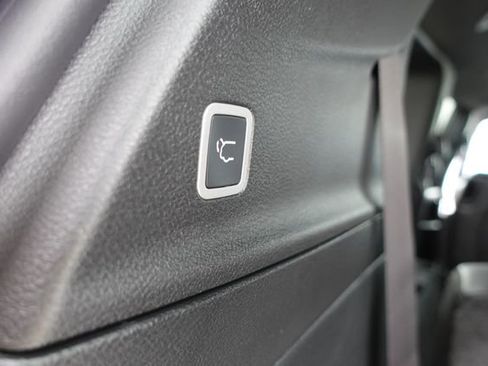 New 2026 Chrysler Pacifica Select image 27