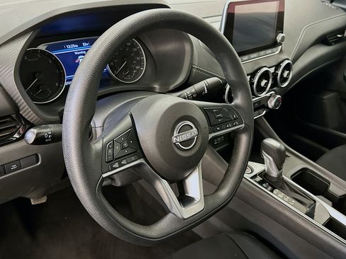 Used 2025 Nissan Sentra SV image 18