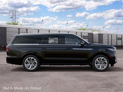 New 2027 Lincoln Navigator L Reserve AWD/4WD image 5