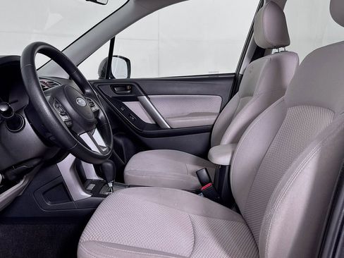 Used 2017 Subaru Forester 2.5i Premium AWD/4WD image 9