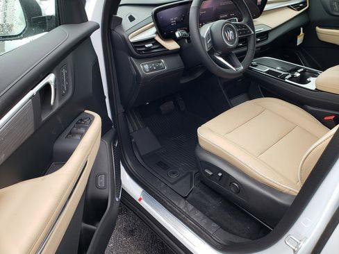 New 2026 Buick Enclave Preferred w/ Power Package image 9