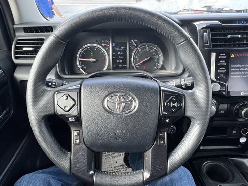 Used 2020 Toyota 4Runner TRD Off-Road image 25