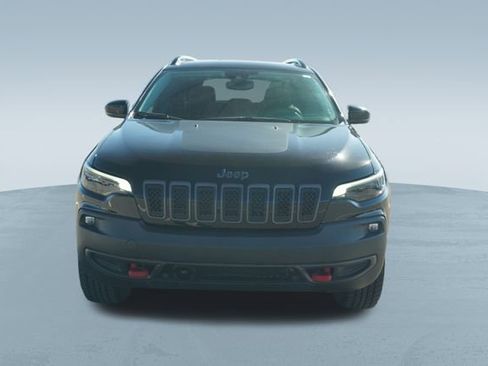 Used 2022 Jeep Cherokee Trailhawk image 2