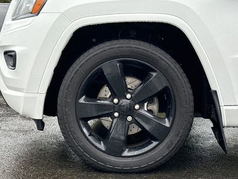 Used 2015 Jeep Grand Cherokee Altitude image 8