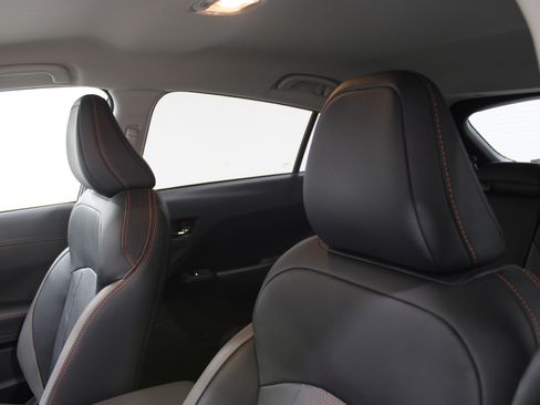 Certified 2024 Subaru Crosstrek 2.5i Limited image 5