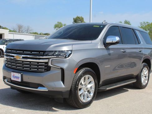 Used 2022 Chevrolet Tahoe Premier image 3