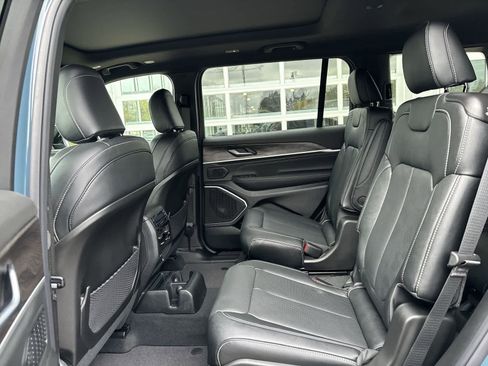 New 2026 Jeep Grand Cherokee L Limited image 8