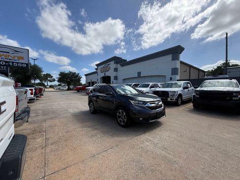 Used 2017 Honda CR-V EX image 42