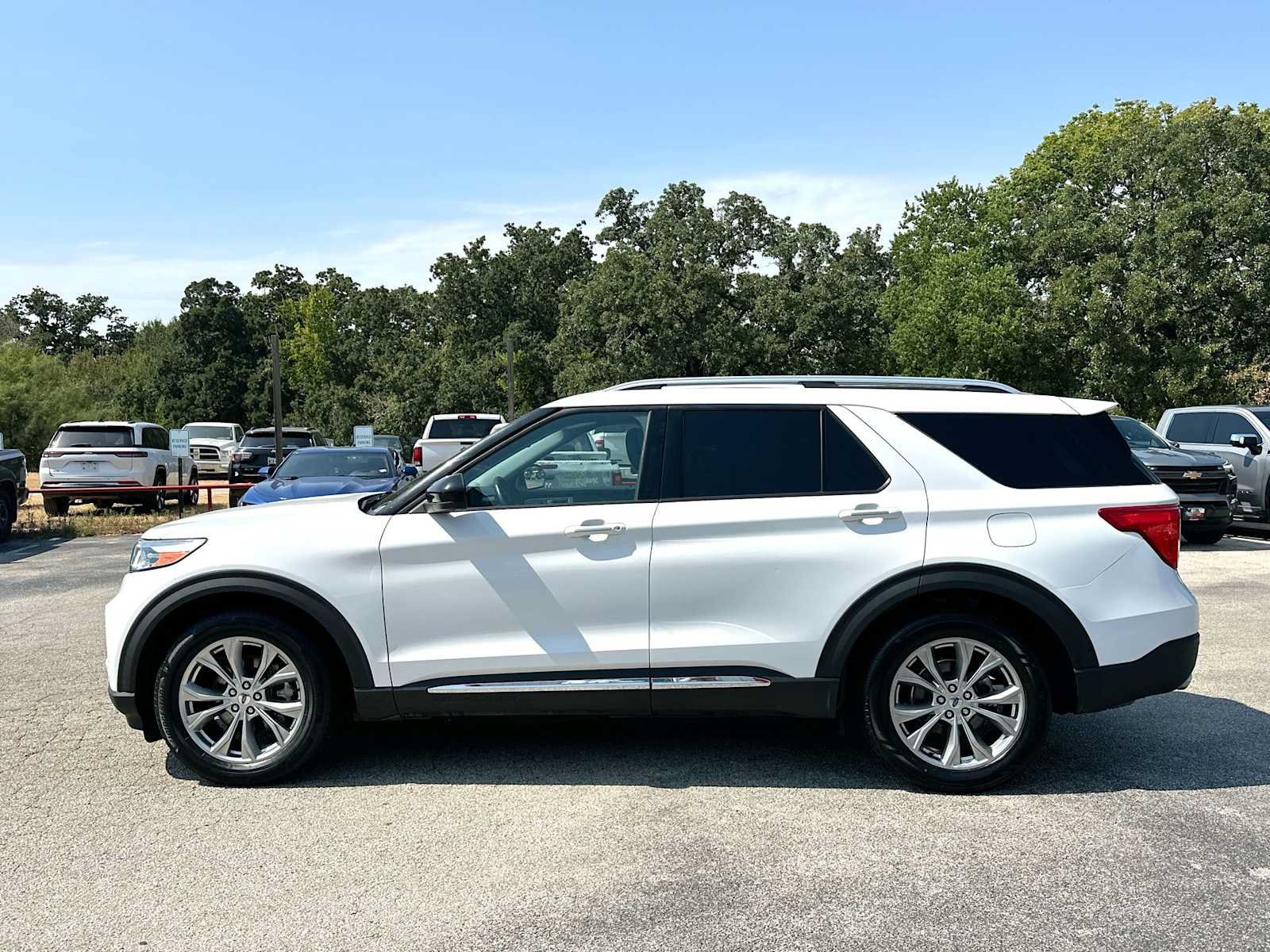 Used 2023 Ford Explorer Limited RWD image 12