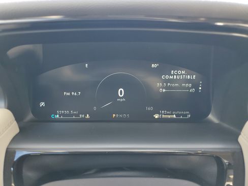 Certified 2022 Lincoln Nautilus FWD w/ Premium Package image 19