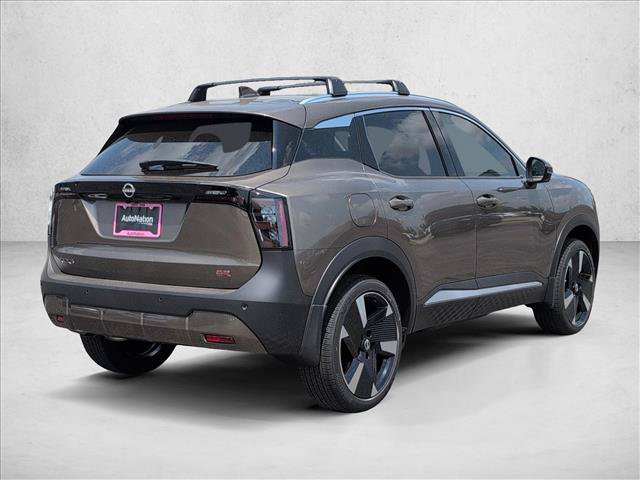 Used 2025 Nissan Kicks SR w/ Illumination Package FWD image 5