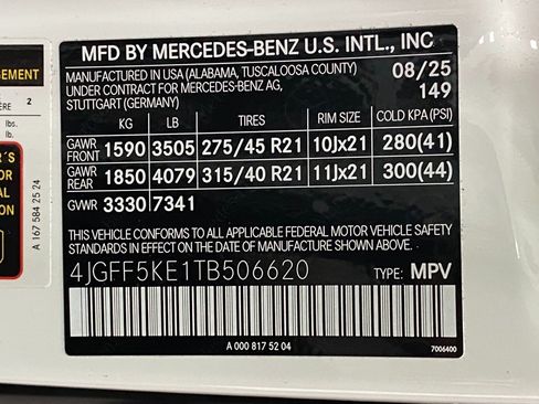 Certified 2026 Mercedes-Benz GLS 450 4MATIC image 38