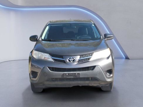 Used 2014 Toyota RAV4 LE AWD/4WD image 2