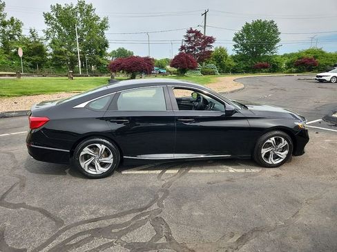 Certified 2018 Honda Accord EX image 7