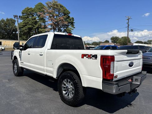Used 2019 Ford F250 Lariat w/ Lariat Ultimate Package AWD/4WD image 5