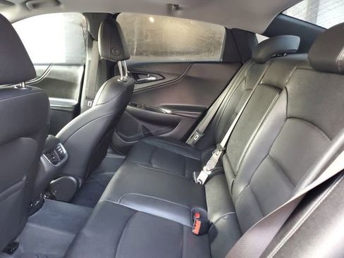 Used 2022 Chevrolet Malibu Premier image 11