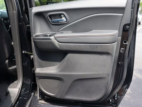 New 2026 Honda Ridgeline Black Edition image 13