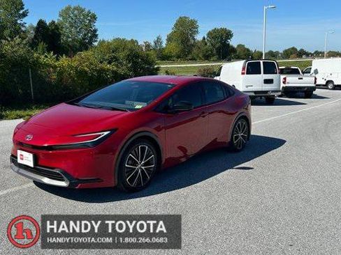 Certified 2023 Toyota Prius XLE image 1