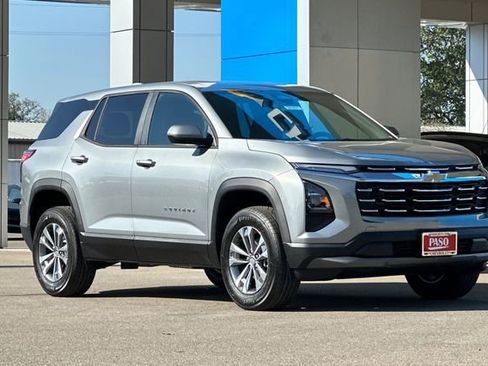 New 2026 Chevrolet Equinox LT image 2