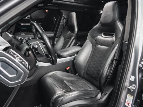 Used 2020 Land Rover Range Rover Sport SVR image 36