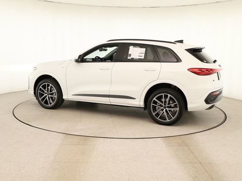 New 2026 Audi Q5 Premium Plus AWD/4WD image 3