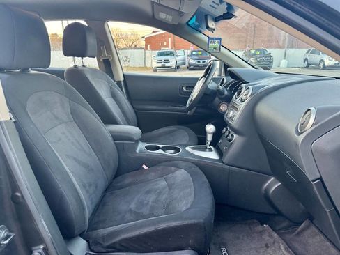 Used 2011 Nissan Rogue S image 12