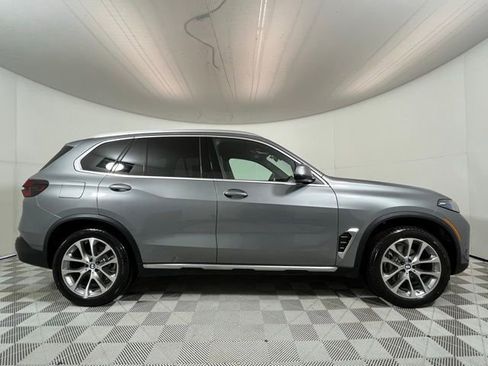 Used 2026 BMW X5 xDrive40i w/ Climate Comfort Package AWD/4WD image 8