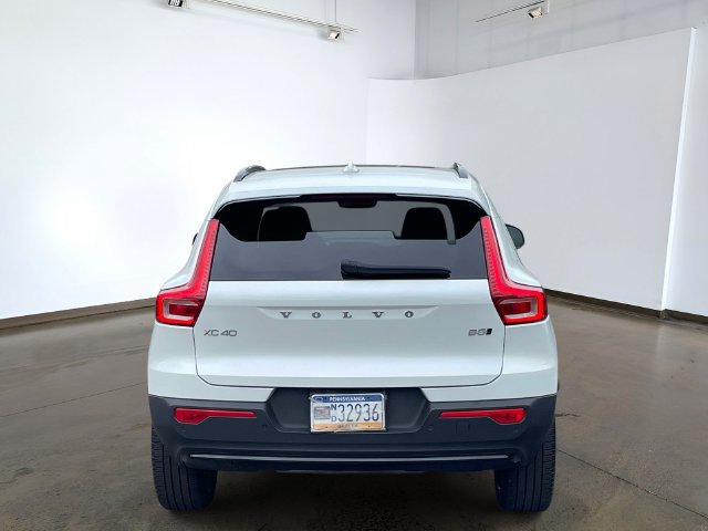 Certified 2023 Volvo XC40 B5 Plus w/ Protection Package Premier AWD/4WD image 5