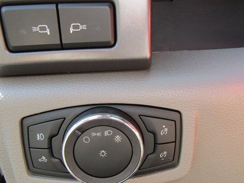 Used 2018 Ford F150 XLT w/ Equipment Group 302A Luxury image 23