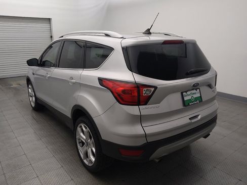 Used 2019 Ford Escape Titanium FWD image 5