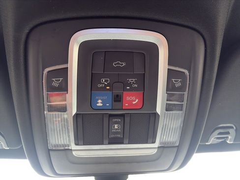 Used 2020 RAM 1500 Laramie w/ Sport Appearance Package image 28