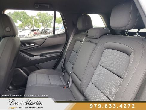 Used 2026 Chevrolet Equinox LT FWD image 9