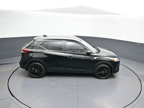 Used 2023 Nissan Kicks SV image 36