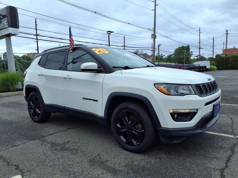 Used 2020 Jeep Compass Latitude image 1