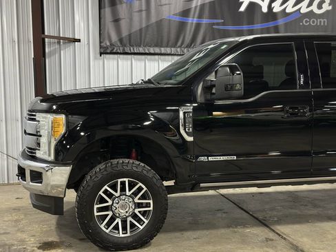 Used 2017 Ford F250 Lariat w/ Lariat Ultimate Package image 8