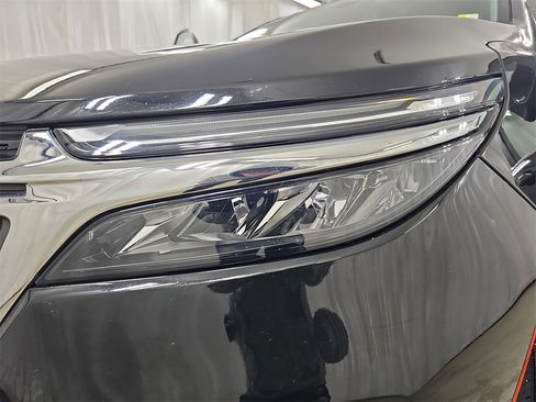 Certified 2023 Chevrolet Equinox LT image 39