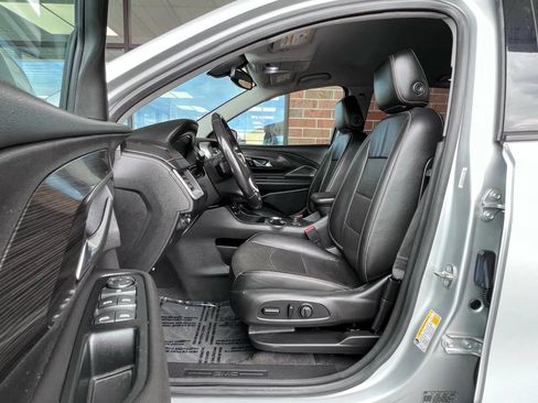 Used 2019 GMC Terrain SLT image 12