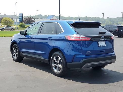 Certified 2024 Ford Edge SEL w/ Convenience Package AWD/4WD image 4