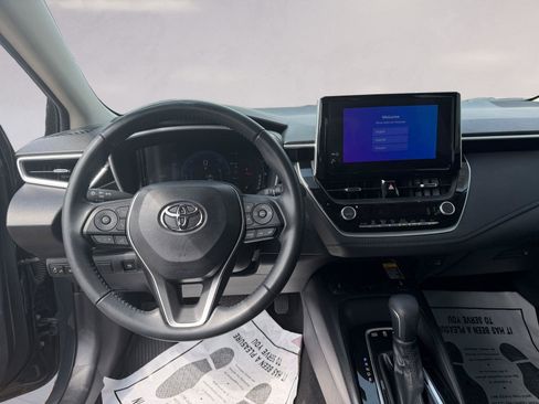 Used 2024 Toyota Corolla XLE image 10