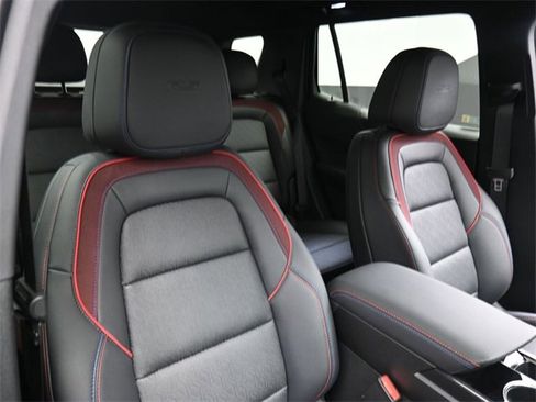 Certified 2026 Chevrolet Equinox RS w/ Convenience Package III image 27