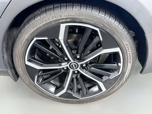 Used 2024 Nissan Altima 2.5 SR FWD image 28