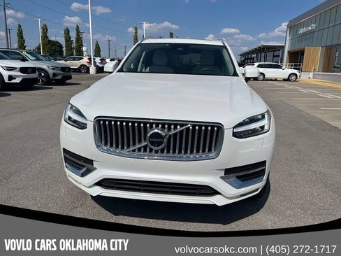 Certified 2024 Volvo XC90 B5 Plus w/ Protection Package Premier AWD/4WD image 2