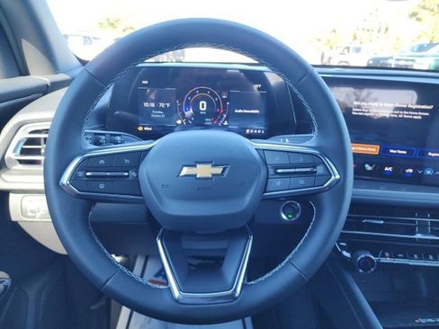 New 2026 Chevrolet Traverse LT w/ Driver Confidence Package image 24