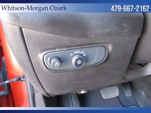 Used 2020 Chevrolet Equinox LS w/ LS Convenience Package FWD image 35