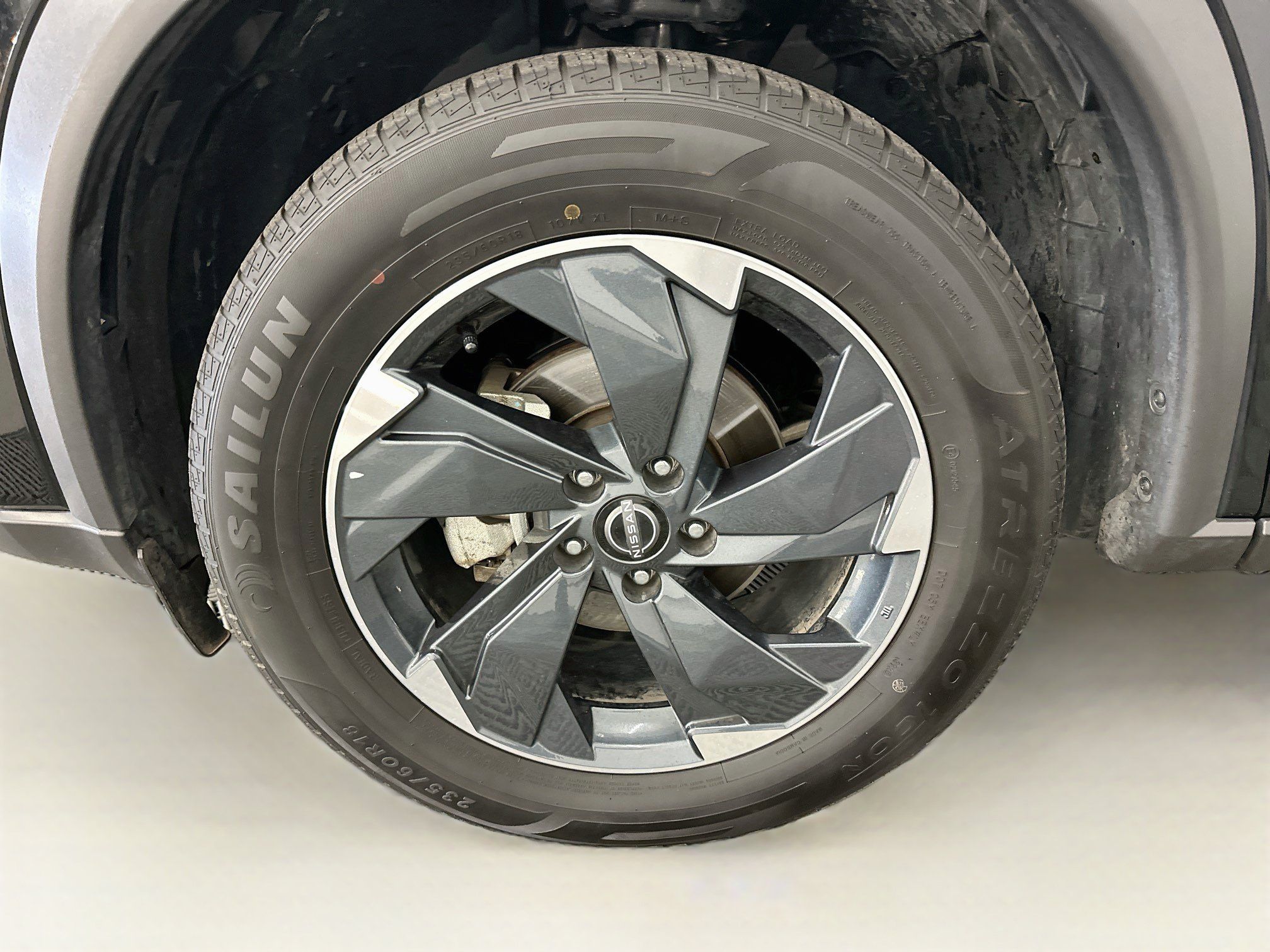 Used 2025 Nissan Rogue SV AWD/4WD image 35
