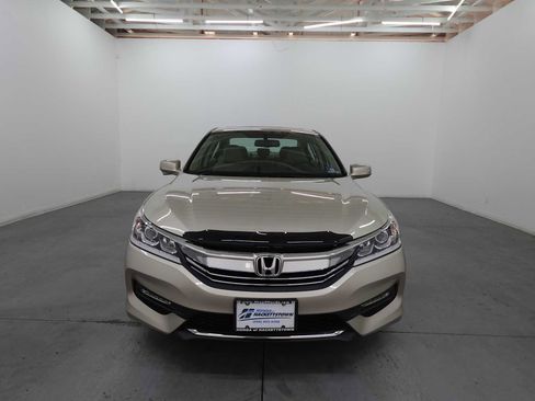 Used 2016 Honda Accord EX-L image 2