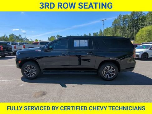 Used 2024 Chevrolet Suburban Z71 w/ Luxury Package AWD/4WD image 12