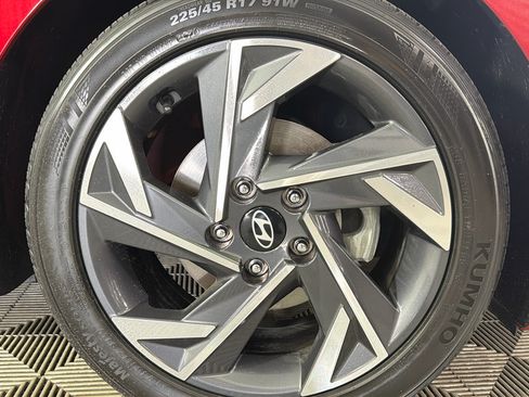 Used 2024 Hyundai Elantra Limited FWD image 39